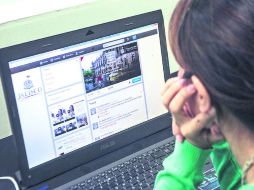 Los encargados de la cuenta de la Secretaría de Movilidad en Twitter responden a las solicitudes de información de sus seguidores. EL INFORMADOR /