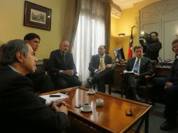 Ya hay divisiones dentro de los partidos conservadores. EFE /