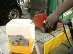 En las gasolineras han detectado goteras, repetibilidad del gatillo y litros de menos. ARCHIVO /