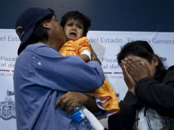 Nancy fue localizada en el Estado de México y entregada ayer a sus padres.  /