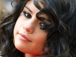 Se había dicho que Selena aceptó darle otra oportunidad a Bieber si él se mantenía alejado de sus escándalos. ARCHIVO /