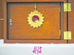 En el templo María Madre de la Iglesia, en la Colonia Jardines de la Paz, se exhibe la “hostia sangrante”. EL INFORMADOR /