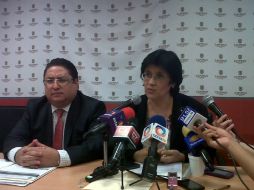 El secretario general y la contralora de Zapopan, Marconi Montero  y Teresa Brito, señalan que el proyecto inicia en agosto.  /