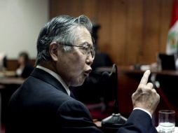 Demanda que se restituya su firma en la carta magna. ARCHIVO /