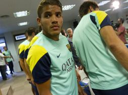 Jonathan dos Santos se muestra satisfecho por seguir su carrera en el cuadro culé. ARCHIVO /