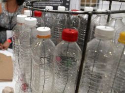 Las botellas tienen un ciclo de vida de cinco años. Su instalación en casa tarda aproximadamente 45 minutos. ARCHIVO /