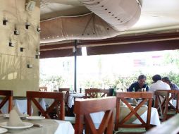 Visitarán restaurantes para revisar que todo funcione conforme a la ley. ARCHIVO /