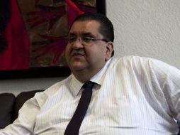 Francisco Ayón informa que se encuentran revisando 12 plazas consideradas como irregulares. ARCHIVO /