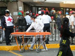 Aspecto de los trabajos de rescate tras la explosión. ARCHIVO /