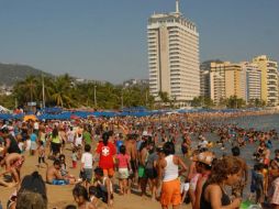 Las cifras de ocupación hotelera en Acapulco marca un alza respecto a 2012. ARCHIVO /