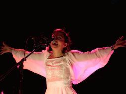 Natalia Lafourcade se encuentra inmersa en la gira de su más reciente disco ''Mujer divina, homenaje a Agustín Lara''. ARCHIVO /