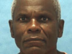 El condenado declaró que era 'el príncipe de Dios' que resucitará, ahora ya caminó por el corredor de la muerte. AP /