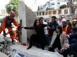 Cristina Fernández en la ciudad de Rosario, acude para mostrar su solidaridad con los afectados. EFE /