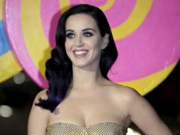 La cantante estadounidense Katy Perry unió su talento al de su colega John Mayer. ARCHIVO /