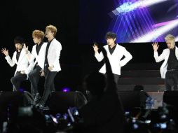 El último tema de la noche que cantaron los chicos de MBLAQ  fue Livin' la vida loca. ARCHIVO /