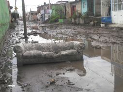 La tormenta también dejó lodo y encharcamientos en algunas colonias de la ZMG.  /