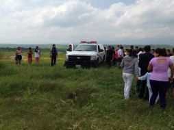 Posteriormente, acudieron elementos de la Unidad de Protección Civil Municipal para rescatar a la víctima.  /