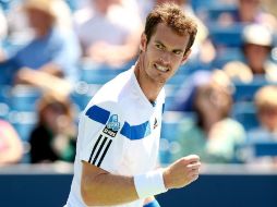 El campeón de Wimbledon se impuso en una hora 10 minutos. AFP /