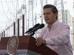 El Presidente Peña Nieto encabeza la ceremonia para celebrar el 76 aniversario de la CFE. NTX /