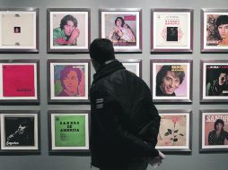 Célebre. Las portadas de sus discos forman uno de los mosaicos más atractivos. EFE /