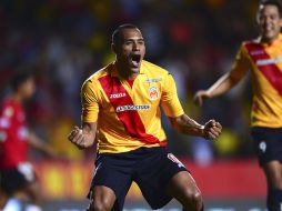 Aldo Leao Ramírez festeja el segundo gol de Monarcas en el juego. MEXSPORT /