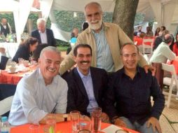 El gobernador de Sonora sube una foto donde se le puede ver junto a Calderón y al ex senador Cevallos. TOMADA DE @guillermopadres  /