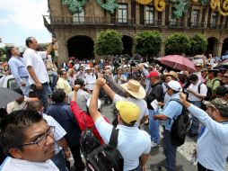 Los manifestantes buscaban entrevistarse con diputados para dialogar sobre cambios en materia educativa. SUN /