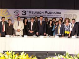 Osorio Chong agradece al PRD por invitarlo a su reunión plenaria. TOMADA DE @osoriochong  /