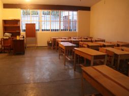 Cerca de 13 mil escuelas no recibieron a estudiantes por el paro laboral que maestros de la CNTE realizan en el DF. SUN /