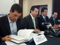 Niño Cota dice que la industria representa 547 mil 871 empleos.  /