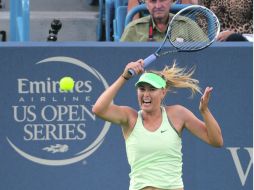 Desde que perdió la final de Roland Garros, Sharapova ha caído en una crisis de resultados, a lo cual se le suma esta lesión. AP /