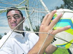 Marco Fabián ofreció disculpas a la afición rojiblanca y afirmó que a partir del próximo partido volverán a ver al jugador que conocen. MEXSPORT /