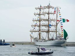 El buque Cuauhtémoc zarpó rumbo a Portugal. EFE /