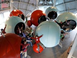 La zona infantil del Atomium de Bruselas, uno de los símbolos más emblemáticos de esa ciudad. EFE /
