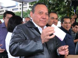 El presidente nacional del PRD confió en que el diálogo de la CNTE con los diputados y senadores construya salidas. NTX /