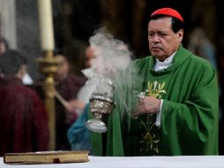 Norberto Rivera ora por la paz eterna de los fallecidos en el descarrilamiento de ''La Bestia''. NTX /