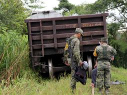 Elementos militares en las labores de rescate en el lugar del accidente. NTX /