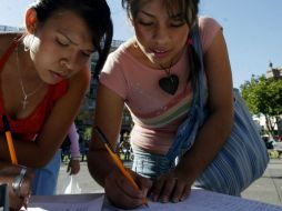 La pretensión de la marcha es tomar firmas y hacer una consulta pública para frenar la iniciativa. ARCHIVO /
