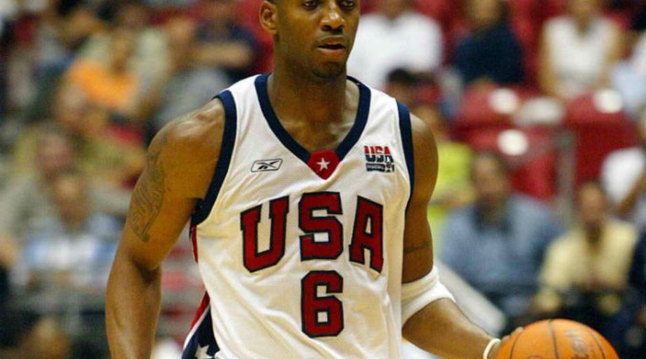 Tracy McGrady dice que la gerencia de los Spurs le impidió participar en más juegos con su equipo. ARCHIVO /