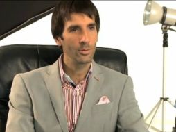 Allan Fis participa actualmente como jurado en el programa de televisión Mexico´s Next Top Model. Foto: @AllanFis. ESPECIAL /