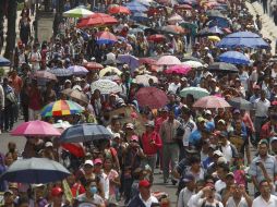 Aspectos de la marcha de profesores integrantes de la Coordinadora Nacional de Trabajadores de la Educación. SUN /