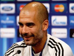 Guardiola y Mourinho son íntimos enemigos acostumbrados a reencontrarse para luchar por un mismo objetivo. AFP /