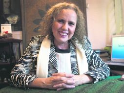 Experta. Lety Bouchet se ha dedicado a la lectura de las líneas de las manos desde hace 35 años.  /