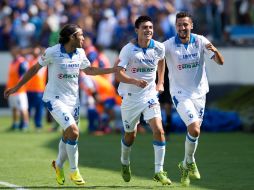 Luis Loroña, festeja su anotación ante la máquina. MEXSPORT /