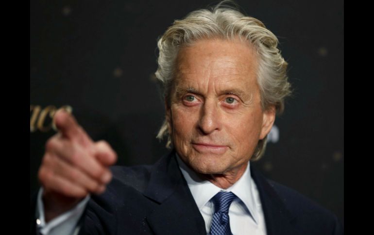 Michael Douglas desea que su matrimonio con Catherine Zeta-Jones aún funcione. AP /