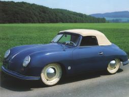 En 1875 nace el ingeniero Ferdinand Porsche, creador del primer auto de carerras y diseñador de grandes innovaciones automovilísticas. ARCHIVO /