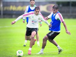 La principal interrogante sobre el cuadro titular de México radica en saber si ''Chicharito'' Hernández será el centro delantero. MEXSPORT /