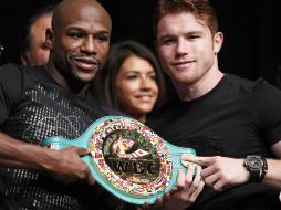 Los boxeadores mexicanos forman parte del cartel que encabezan Saúl Canelo Álvarez y Floyd Mayweather Jr. ARCHIVO /