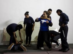 Muestran la opresión que se vive día a día.  /