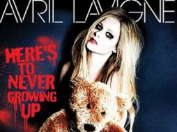 Entre las canciones del disco destaca ''Here's To Never Growing Up'', su éxito del verano. ESPECIAL /